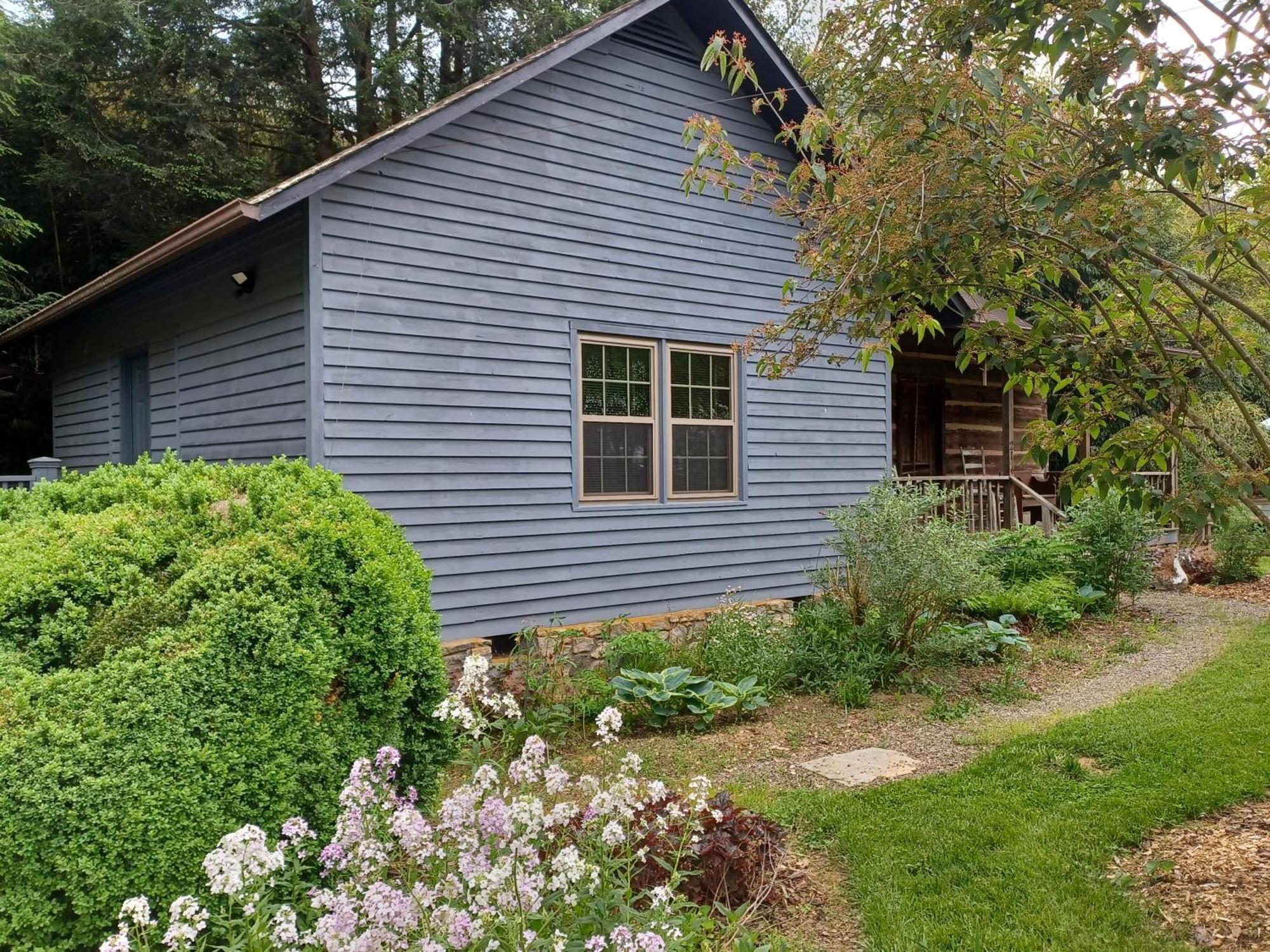 Restored1850S Log Cabin, With Gazebo And Gardens! 1 Mile To Downtown Weaverville Luaran gambar