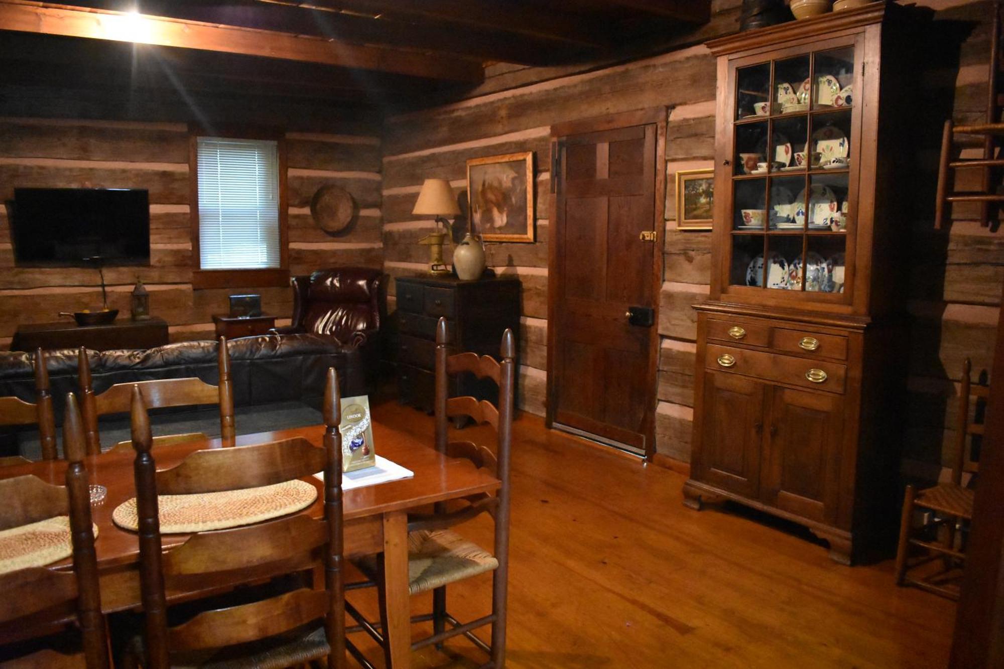 Restored1850S Log Cabin, With Gazebo And Gardens! 1 Mile To Downtown Weaverville Luaran gambar