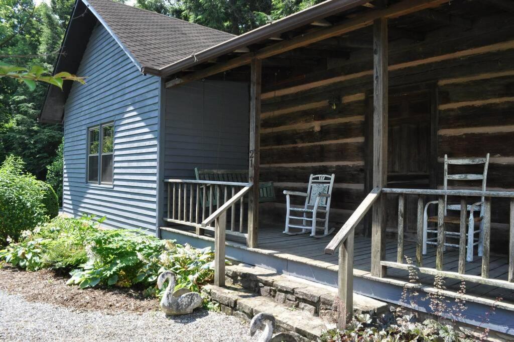 Restored1850S Log Cabin, With Gazebo And Gardens! 1 Mile To Downtown Weaverville Luaran gambar